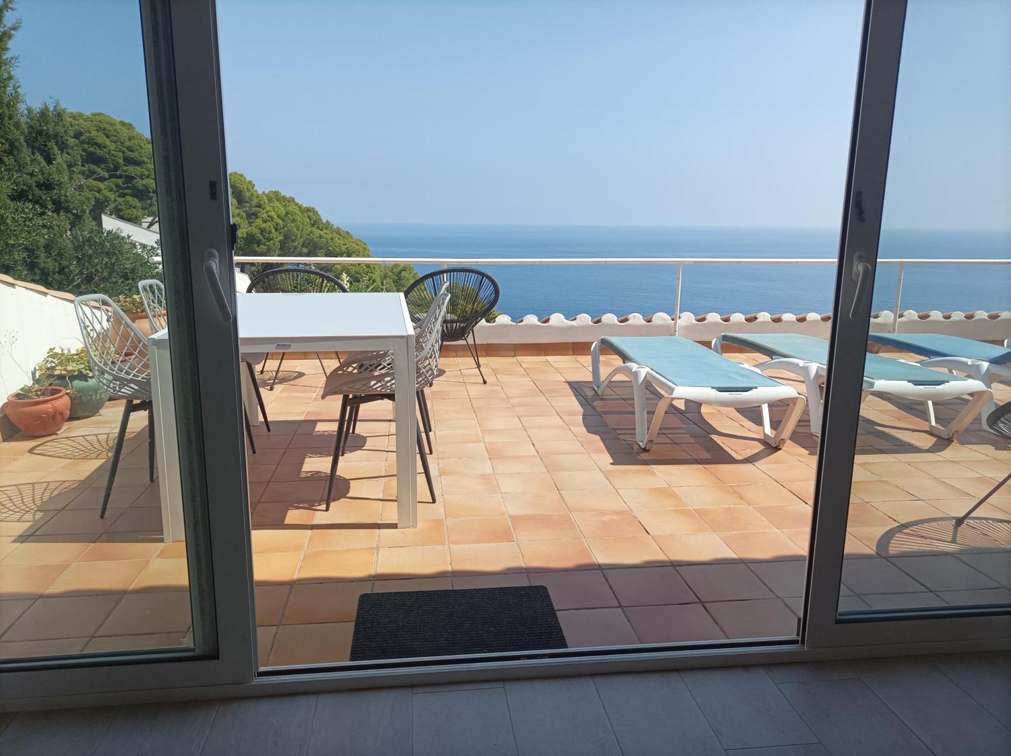 Sol y Mar 8-Maison jumelée avec terrasse, piscine et parking communautaire, surplomb de mer Begur Esterno foto